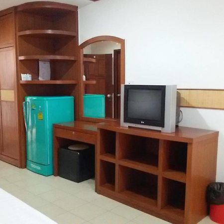 Rattakit Mansion Aparthotel Pattaya Bagian luar foto